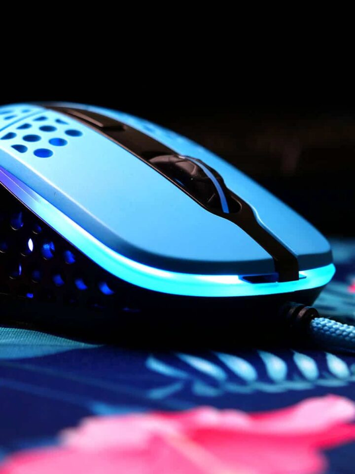 Xtrfy M4 RGB Gaming Mouse Miami Blue - obrazek 6