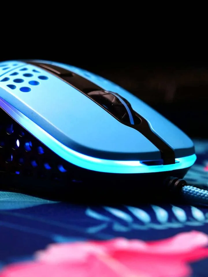 Xtrfy M4 RGB Gaming Mouse Miami Blue - obrazek 6